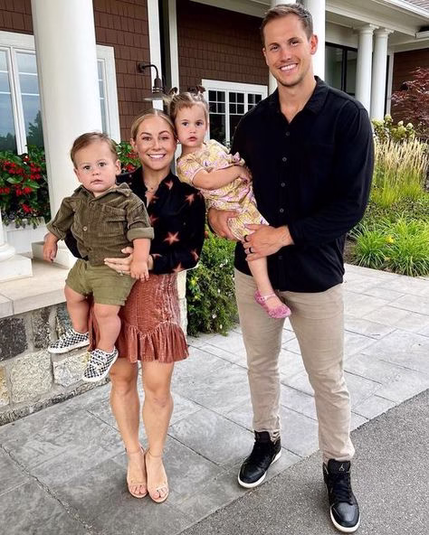 Gymnast Shawn Johnson Net Worth 2025 | age & amazing Hairstyles 3 Shawn Johnson 4